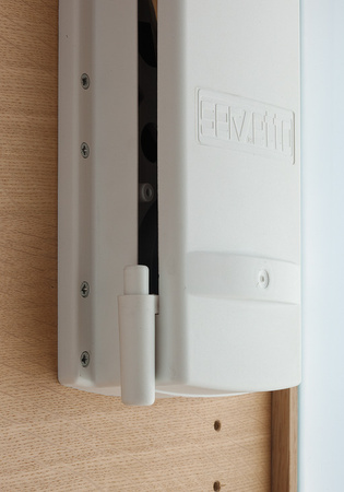 hamulec, do wieszaków opuszczanych 2004